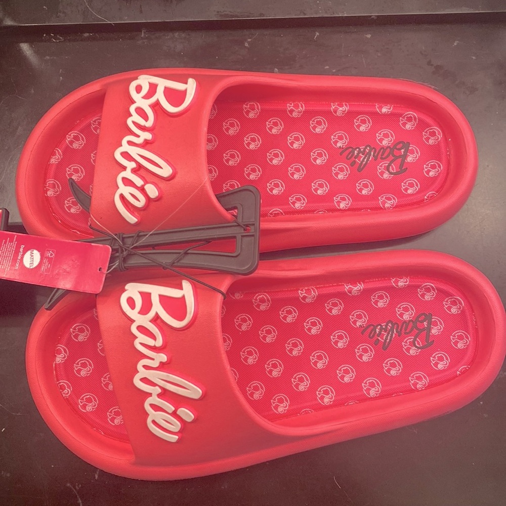 Barbie slides size 7